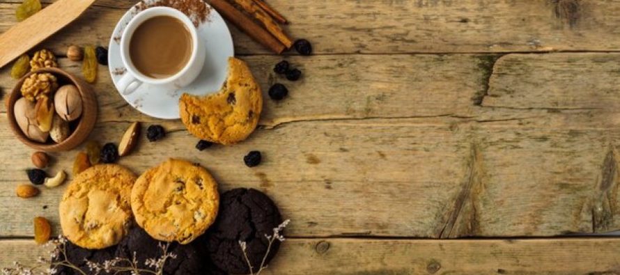 Këto ushqime nuk duhet ti konsumoni kur jeni në punë