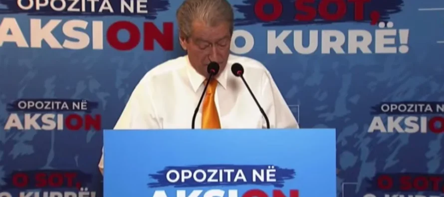 Opozita protestë para Kryeministrisë, Berisha: Të mbrosh shqiptarët qenka një ‘non grata’, arrest pa prova