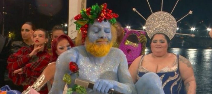 Arsyeja e performancës olimpike ‘Blue Scrotum’ në ceremoninë e hapjes u shpjegua, mes reagimeve të ashpra nga shikuesit