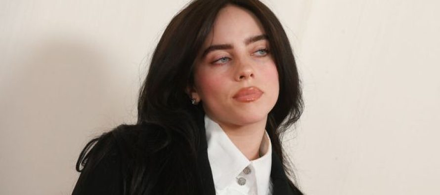 Shenjat në duart e Billie Eilish i shqetësojnë adhuruesit