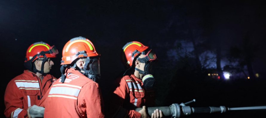 MM: Përmirësohet situata me zjarrin në Shëngjin, ndërhynë dy avionët e ardhur nga Italia