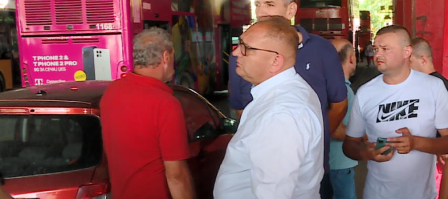 Bëhet fjalë për rreth 2 milionë euro – Vazhdon kaosi me transportin privat në Shkup
