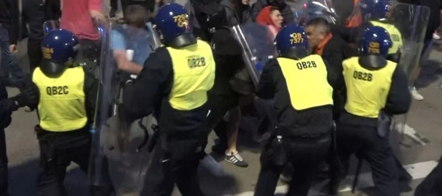 Dita e shtatë e protestave në Britani: Vazhdojnë trazirat, mbi 370 të arrestuar