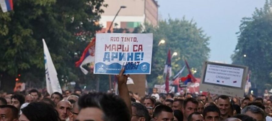 Valë protestash në Serbi kundër minierave të litiumit, paralajmërohet edhe tubim masiv në Beograd