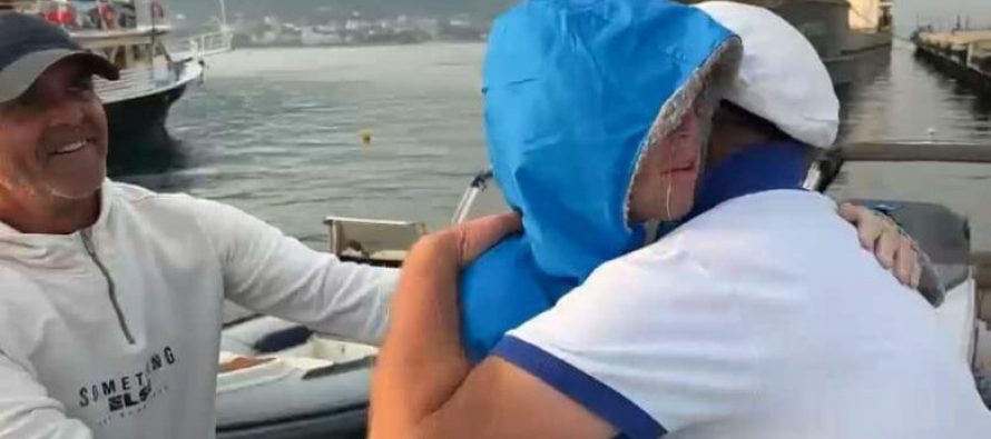 Eva Buzo nuk dorëzohet, përfundon udhëtimin 92 kilometra me not nga Italia në Vlorë
