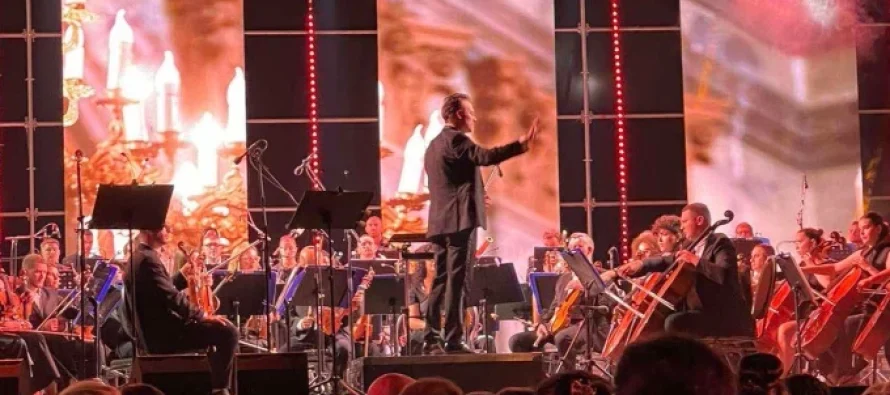 Koncerti gala me “Tre tenorët” akordohet me vonesë