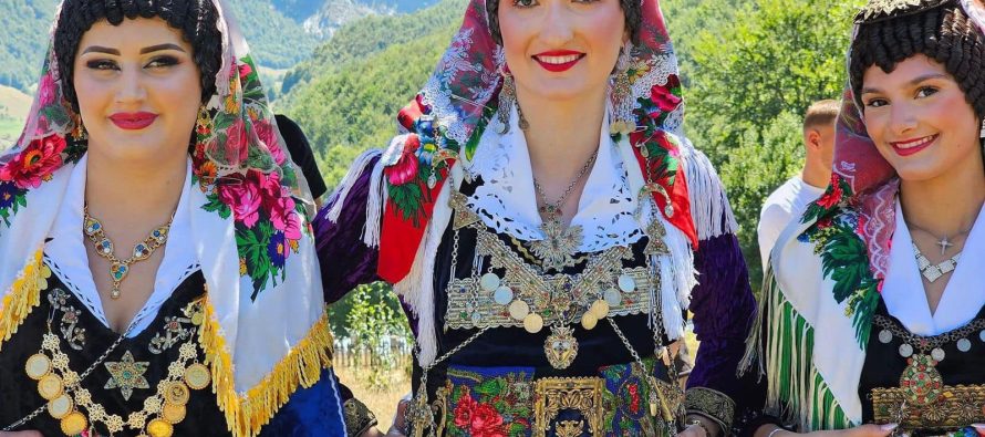 Xhubleta shpaloset në festivalin që promovon traditat malësore, “Logu i Bjeshkëve”