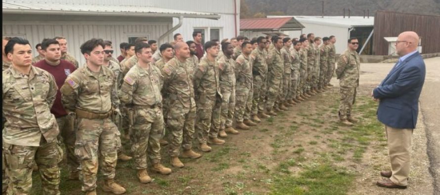Hovenier: Hapja e urës në Mitrovicë rrit mundësinë e dhunës në të cilën rrezikojnë edhe ushtarët amerikanë