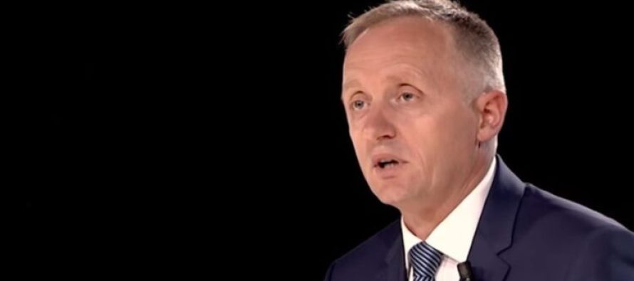 “Një goditje” dhe tri pyetje?