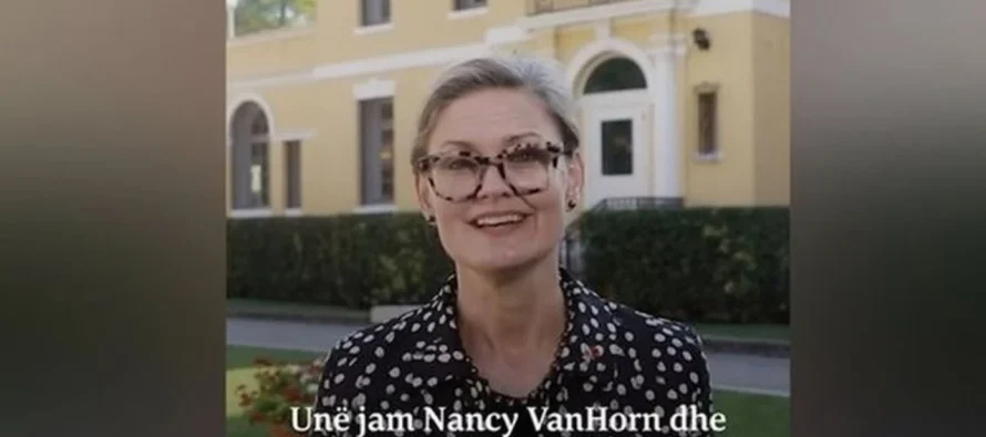 E ngarkuara me Punë e SHBA mesazh në gjuhën shqipe, Nancy VanHorn: Mbështes Shqipërinë në rrugën e integrimit në BE