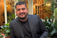 Ermal Fejzullahu publikon këngën patriotike “Lavdi për Hakifin” për 18-vjetorin e Pavarësisë së Kosovës