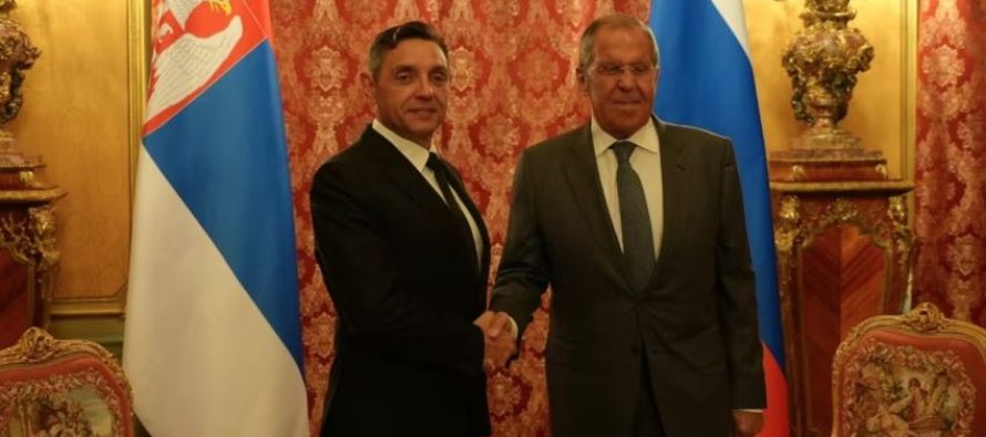 Vullin diskuton me Lavrovin për përmirësim të lidhjeve serbo-ruse