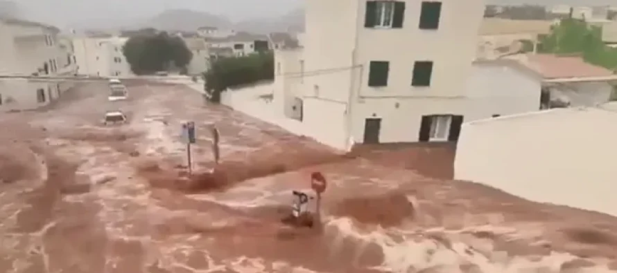 Stuhia në Spanjë, evakuohen banorët dhe anulohen fluturimet