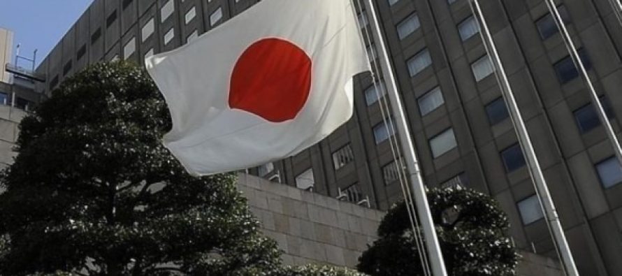 Japonia dyfishon shpenzimet e mbrojtjes për shkak të kërcënimeve nga Pekini, Pheniani dhe Moska