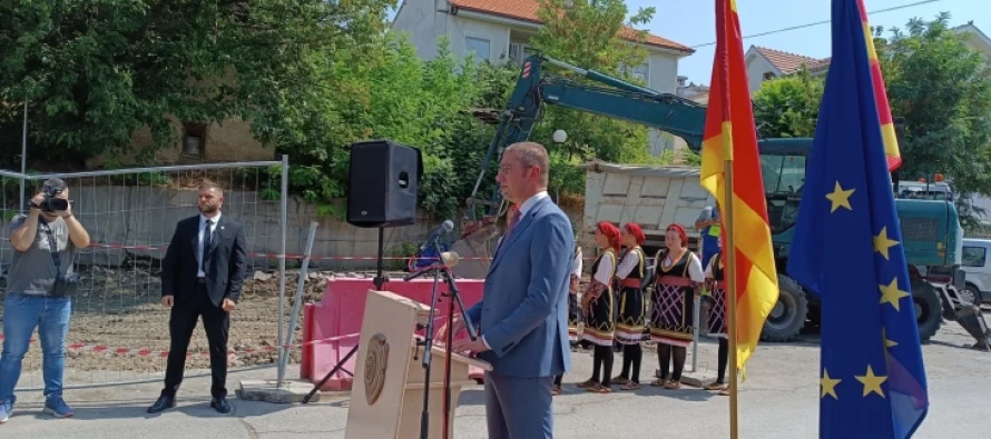 Mickoski: Nuk kemi për qëllim të merremi me “skenarë të errët”, duam progres