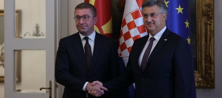 Mickoski-Plenkoviq: Në fokus të bisedimeve ishin sfidat drejt integrimit në BE