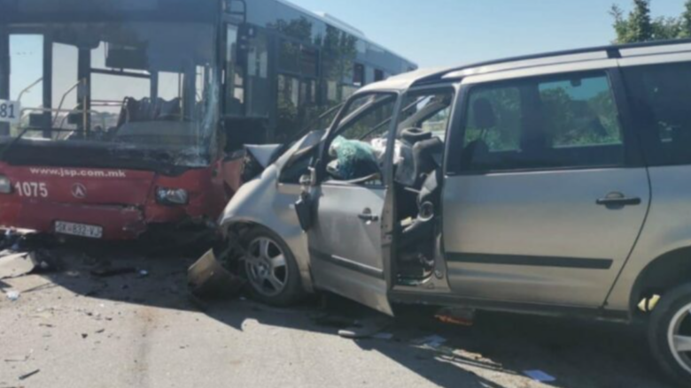 Aksidenti në afërsi të Bllacës, Prokuroria nis hetimet ndaj shoferit të autobusit të NTP-së