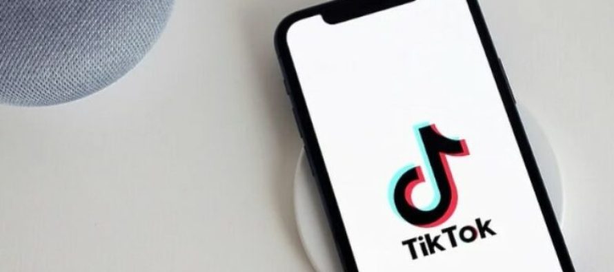 TikTok prezanton biseda në grup për 32 persona