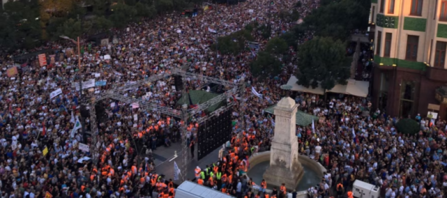 Beogradi dhe Moska janë ‘në kontakt’ për protestën kundër litiumit në Serbi
