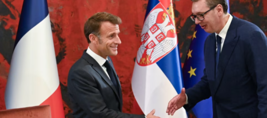 Serbia nënshkruan marrëveshje me Francën për blerjen e avionëve luftarakë Rafale