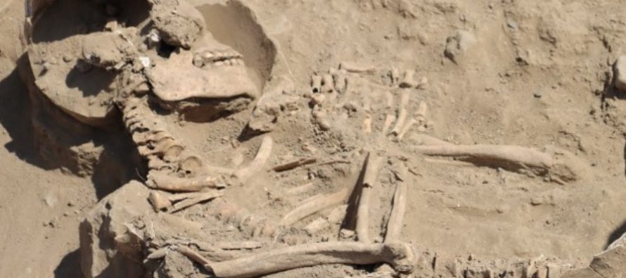 Arkeologët peruan zbulojnë varrin e lashtë 3800-vjeçar