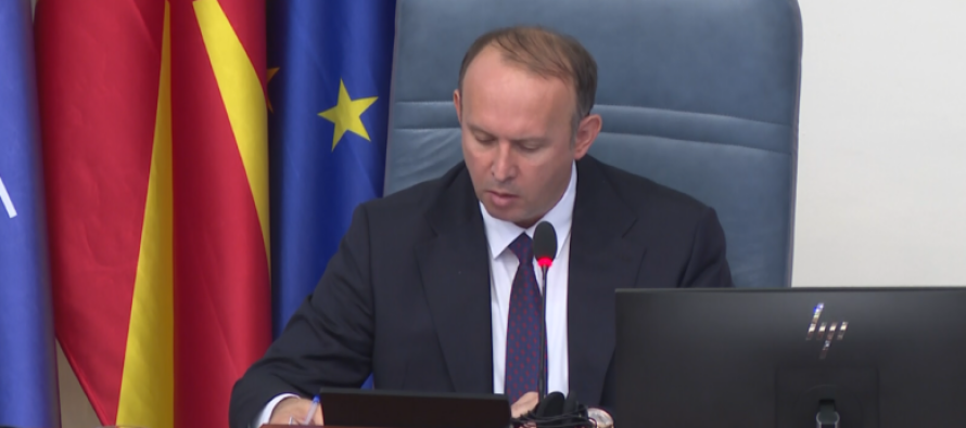 Shkoi në një dasëm në Kosovë me makinë e përcjellje zyrtare në kolonën e nuses, gjithçka normale sipas Qeverisë dhe kabinetit të Gashit