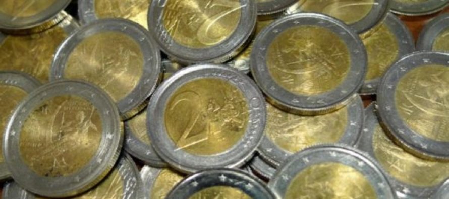 Shkatërrohet grupi kriminal që për gati 4 vite kishte lëshuar në përdorim monedha false të vlerës 2 euro