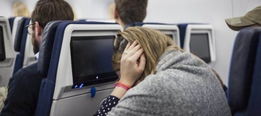 Si të parandaloni bllokimin e veshëve në avion