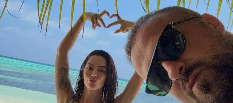 I bëri partnerit të ri dhuratë ‘Ferrari’ për ditëlindje – Dafina Zeqiri dikur DJ Geek-ut i bleu motoçikletë ‘Vespa’