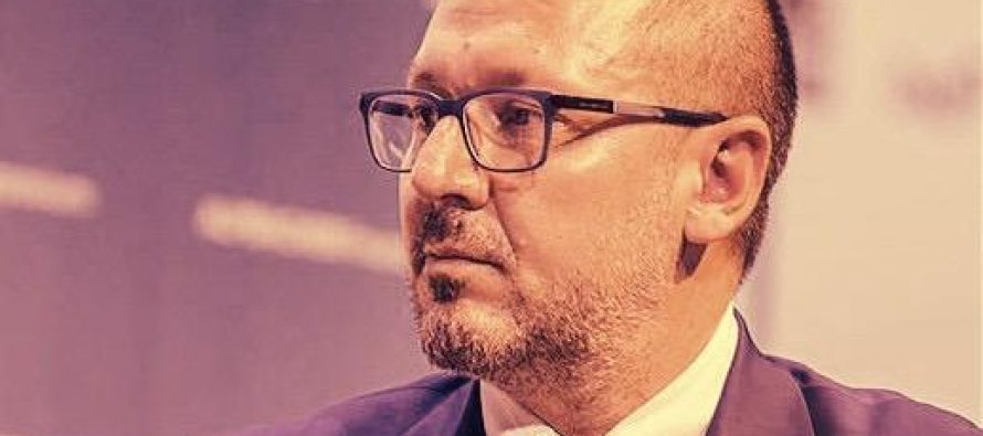 Shtëpia është e Zotit, mikut… por dhe e medalsjellësit