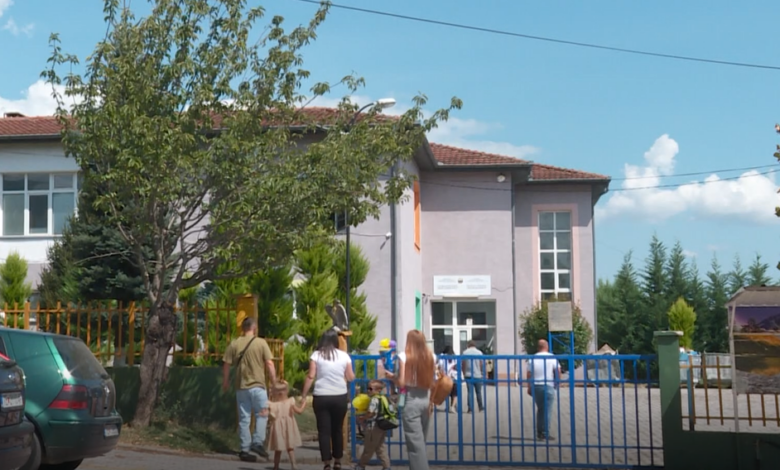 Sa është i sigurt ushqim që po u servohet nxënësve në afërsi të objekteve shkollore 