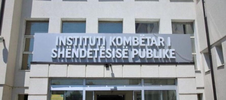 Kosovë/ Dy pacientë me Covid vdiqën në Infektive, ministri i Shëndetësisë: Nuk ka nevojë për panik