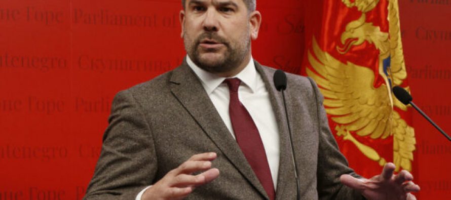 Ministri i Mbrojtjes i Malit të Zi ndalon komunikimin me krerët e shtetit pa miratimin e tij