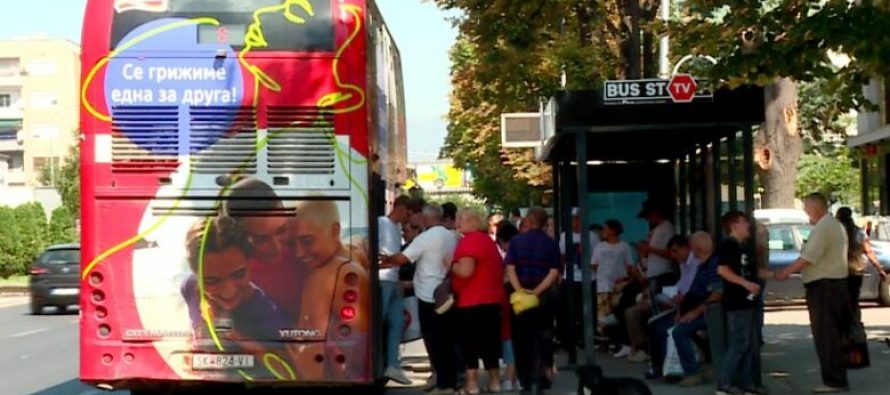 Shtatori nisi me linja të reduktuara të autobusëve, qytetarët: Mjerë nxënësit dhe ata që punojnë