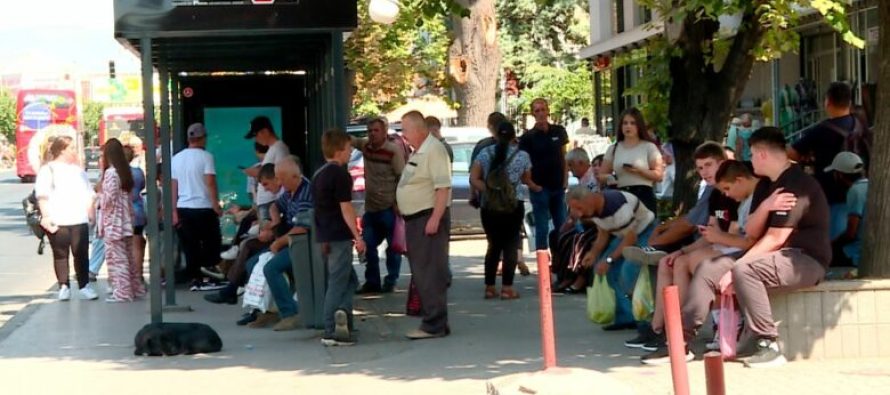 Rikthimi i autobusëve në rrugët e Shkupit, nuk e zbuti problemin me transportin publik