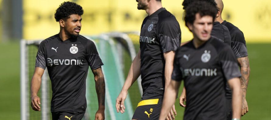 Arihet marrëveshja, Mats Humels do të vesh fanellën e AS Roma