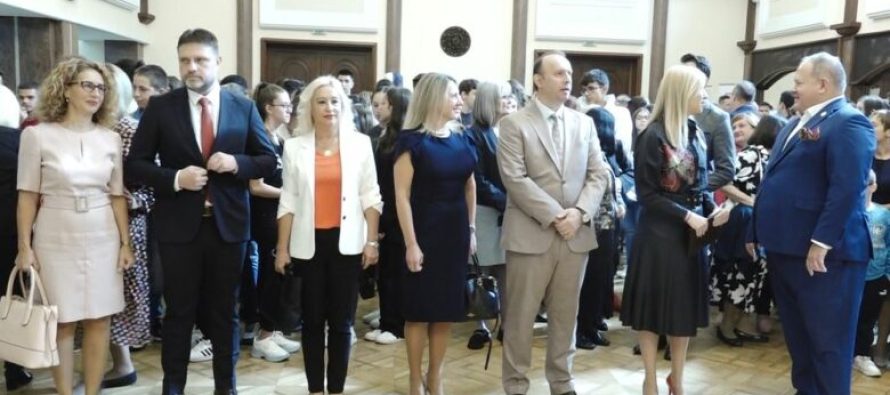 “Përqindja e popullsisë që jeton në demokraci është e ulët”