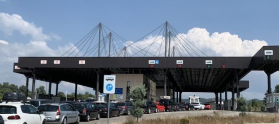 QKMK thirrje mërgimtarëve: Shmangni udhëtimet në pikë-kalimet kufitare me Serbinë