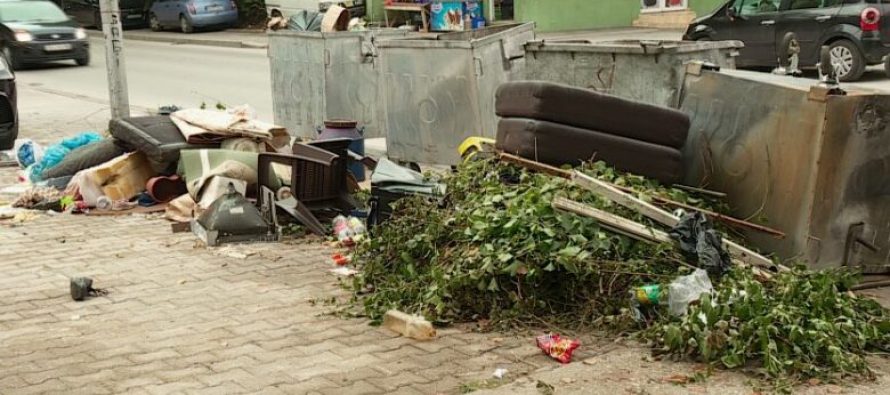 Me angazhimin e punëtorëve sezonal zbutet gjendja me mbeturinat, por akoma lë për të dëshiruar