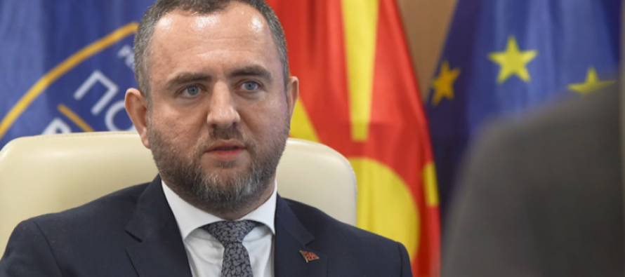 Toshkovski thirrje Grubit: Kthehu,  përballu me drejtësinë