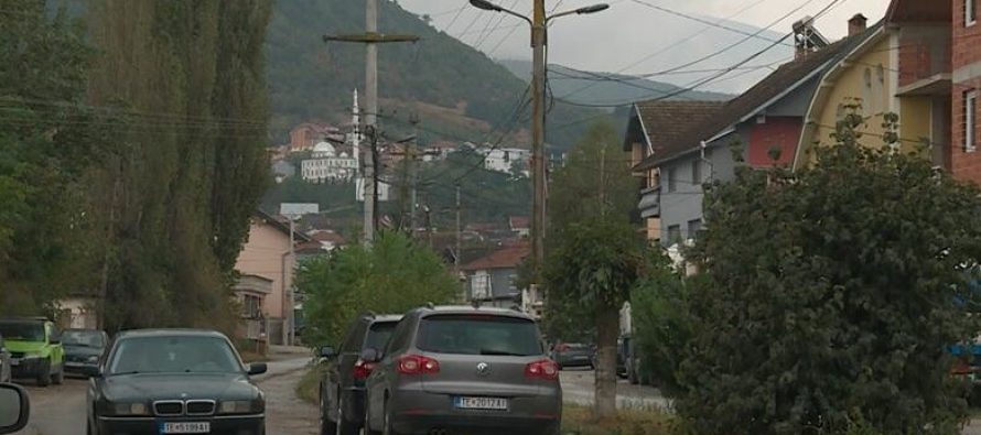 Banorët e Zhelinës kundërshtojnë punimet në bulevard: Nuk i plotësojnë standardet