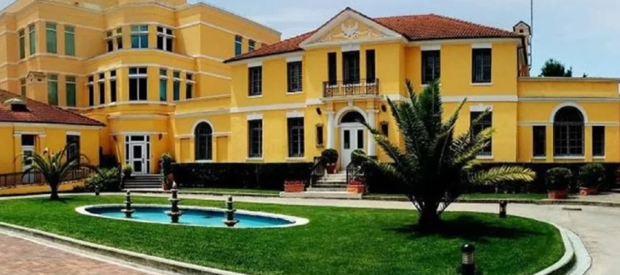 Mandati i Xhaçkës/ Ambasada Amerikane reagon pas vendimit të Kuvendit: Shpërfillën vendimin e Kushtetueses, të respektohet ligji
