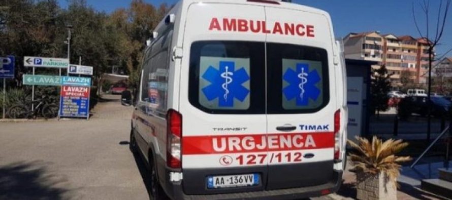 Makina përplaset me mjetin bujqësor, dy viktima dhe një i plagosur në Berat