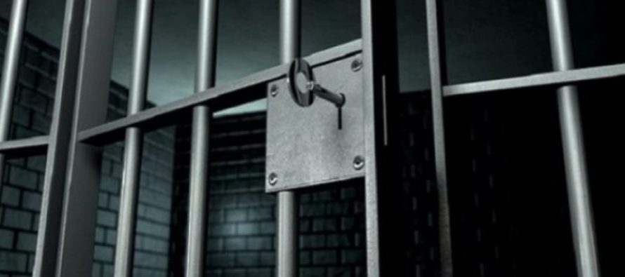 Një burrë 40-vjeçar gjen vdekjen në Burg, nuk ka gjurmë dhune