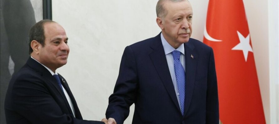 Presidenti i Egjiptit mbërrin për vizitë zyrtare në Ankara