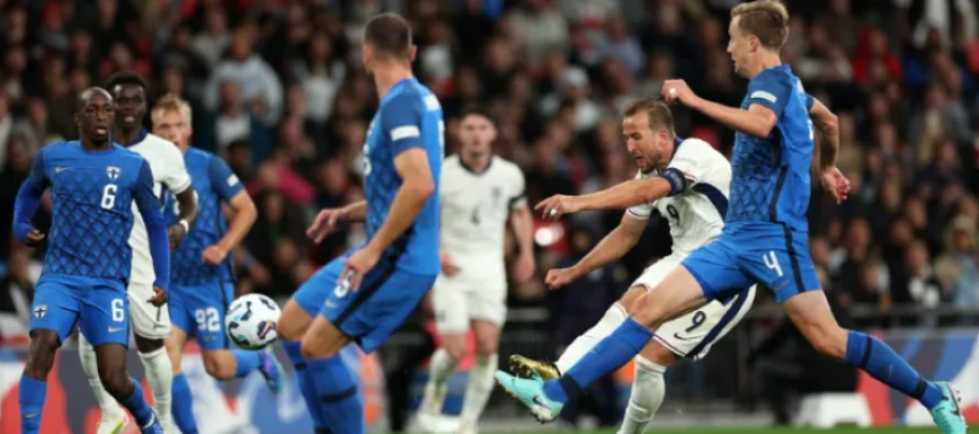 Harry Kane shkëlqen me dy gola në paraqitjen e 100-të për Anglinë