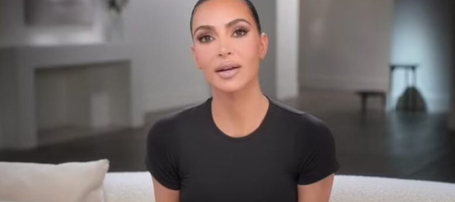 Kim Kardashian viziton në burg vëllezërit Menendez, por pse?