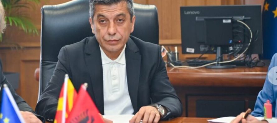 Mexhiti: BDI është e gatshme të sakrifikojë edhe gjuhën shqipe me qëllimin e vetëm për të krijuar tensione dhe për të dalë në protesta