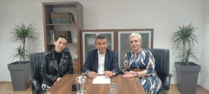 Leonora Poloska bëhet pjesë e politikës në Maqedoni