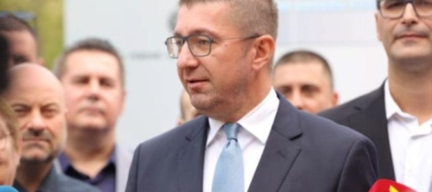 Mickoski pas takimit me IRI-në: Së bashku me sektorin joqeveritar do të luftojmë kundër krimit dhe korrupsionit